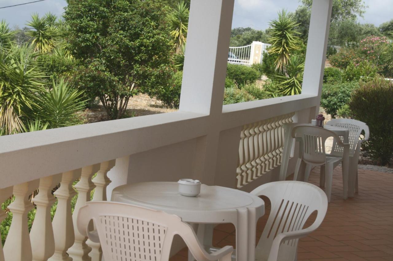 Santa Bárbara de Nexe Rustic Villa Guesthouse מראה חיצוני תמונה