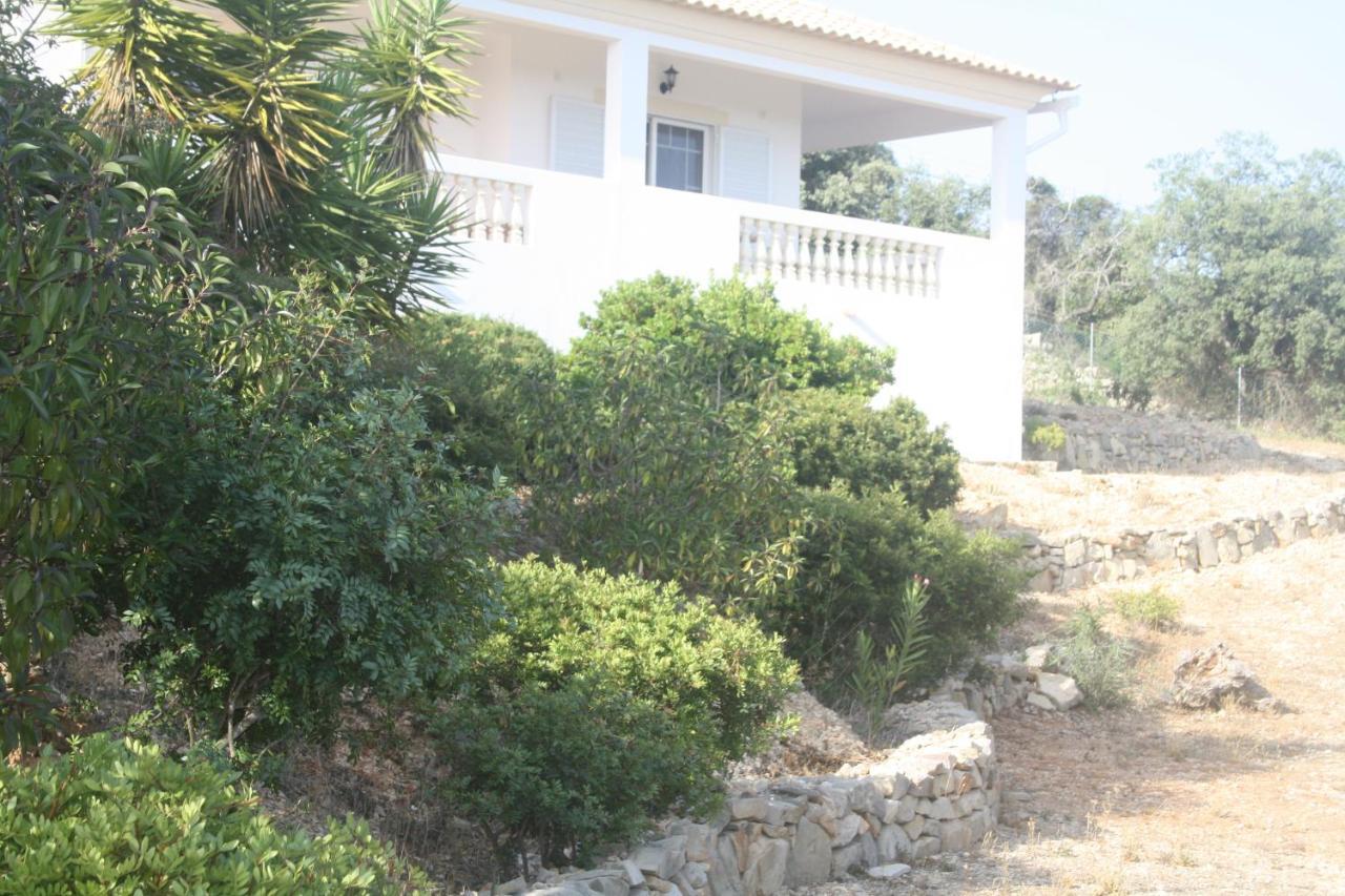Santa Bárbara de Nexe Rustic Villa Guesthouse מראה חיצוני תמונה